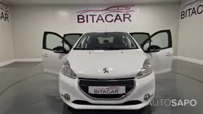 Peugeot 208 de 2015