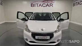 Peugeot 208 de 2015