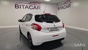 Peugeot 208 de 2015