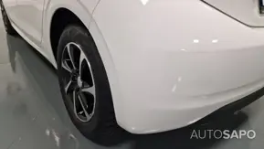 Peugeot 208 de 2015