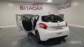 Peugeot 208 de 2015