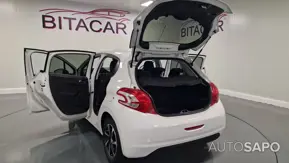 Peugeot 208 de 2015