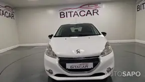 Peugeot 208 de 2015