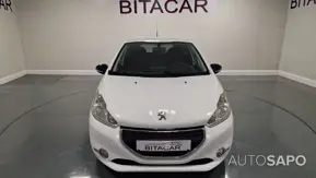 Peugeot 208 de 2015