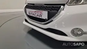 Peugeot 208 de 2015