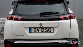 Peugeot e-2008 Active de 2021
