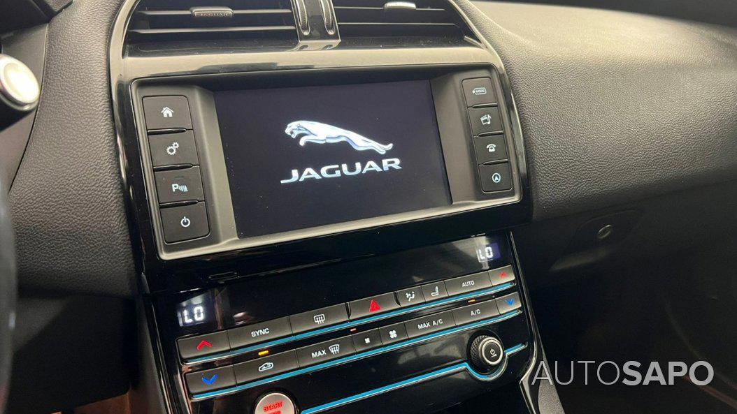 Jaguar XE 2.0 D Prestige Aut. de 2015
