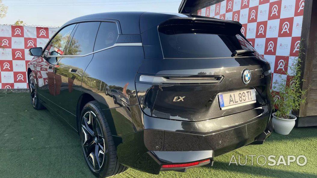 BMW iX xDrive 50 Pack Desportivo de 2021