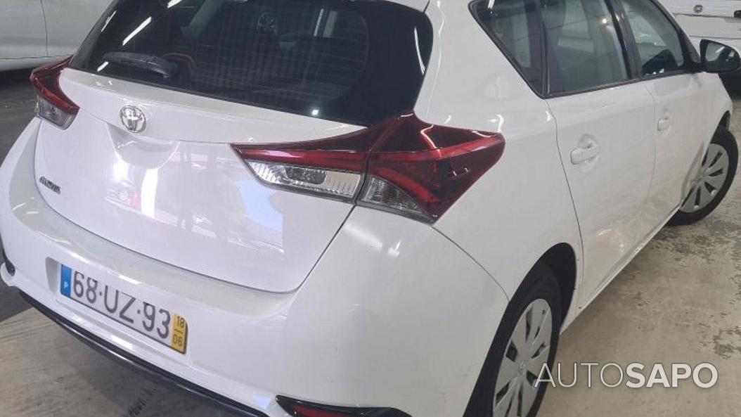 Toyota Auris 1.4 D-4D +AC de 2018