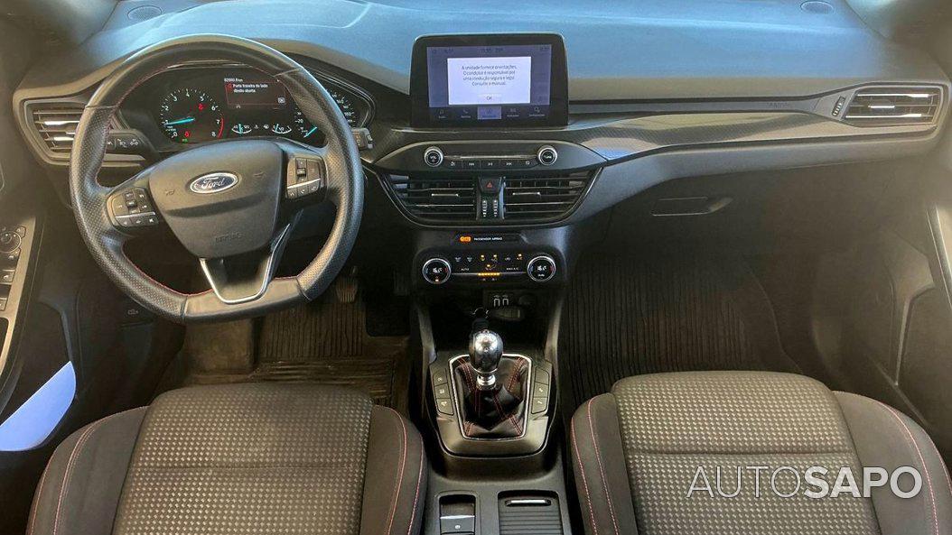 Ford Focus 1.0 EcoBoost MHEV ST-Line de 2021