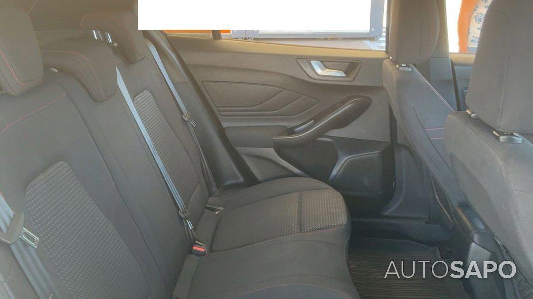 Ford Focus 1.0 EcoBoost MHEV ST-Line de 2021