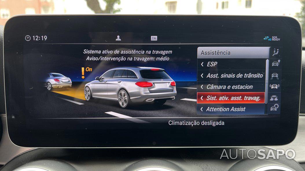Mercedes-Benz Classe C 300 de AMG Line de 2020