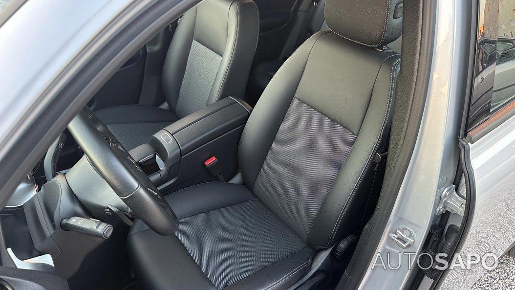 Mercedes-Benz Classe GLB 180 d Style de 2021