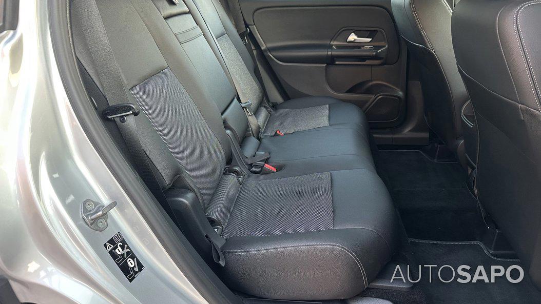 Mercedes-Benz Classe GLB 180 d Style de 2021