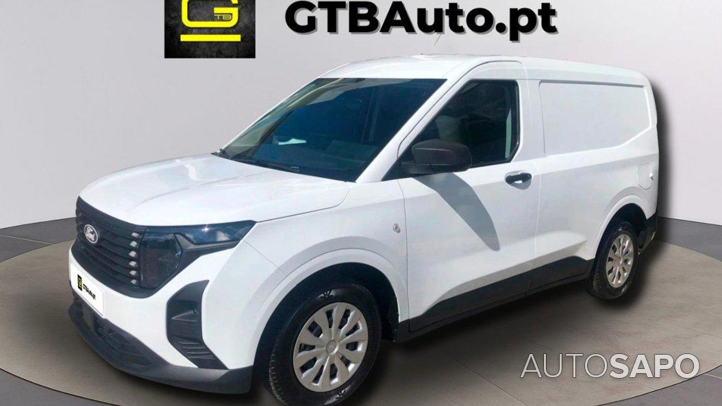 Ford Transit Courier de 2025