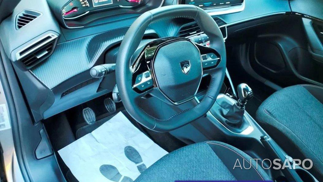 Peugeot 2008 1.2 PureTech Style de 2024