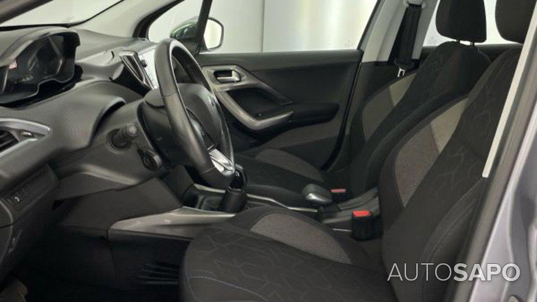 Peugeot 2008 1.2 PureTech Access de 2017