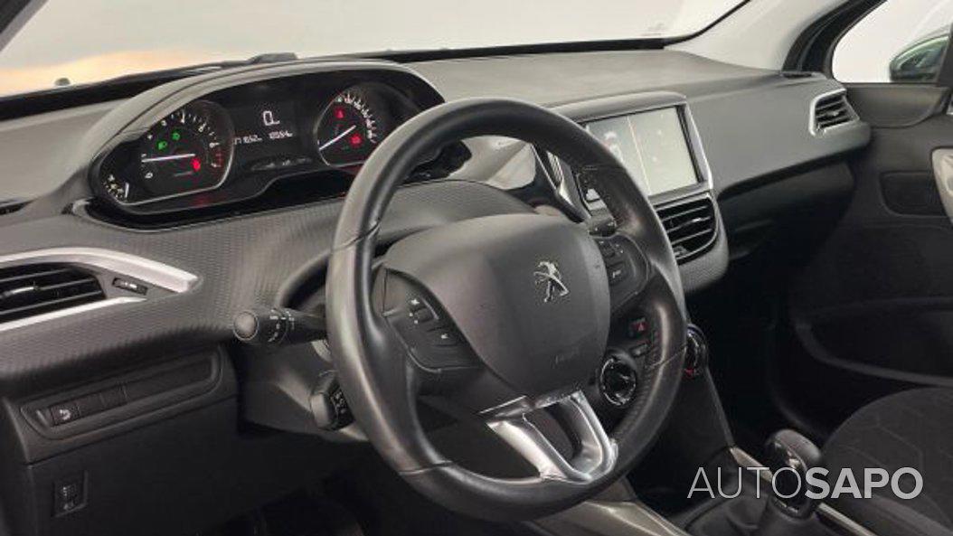 Peugeot 2008 1.2 PureTech Access de 2017