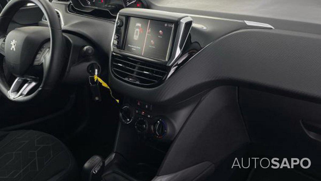 Peugeot 2008 1.2 PureTech Access de 2017
