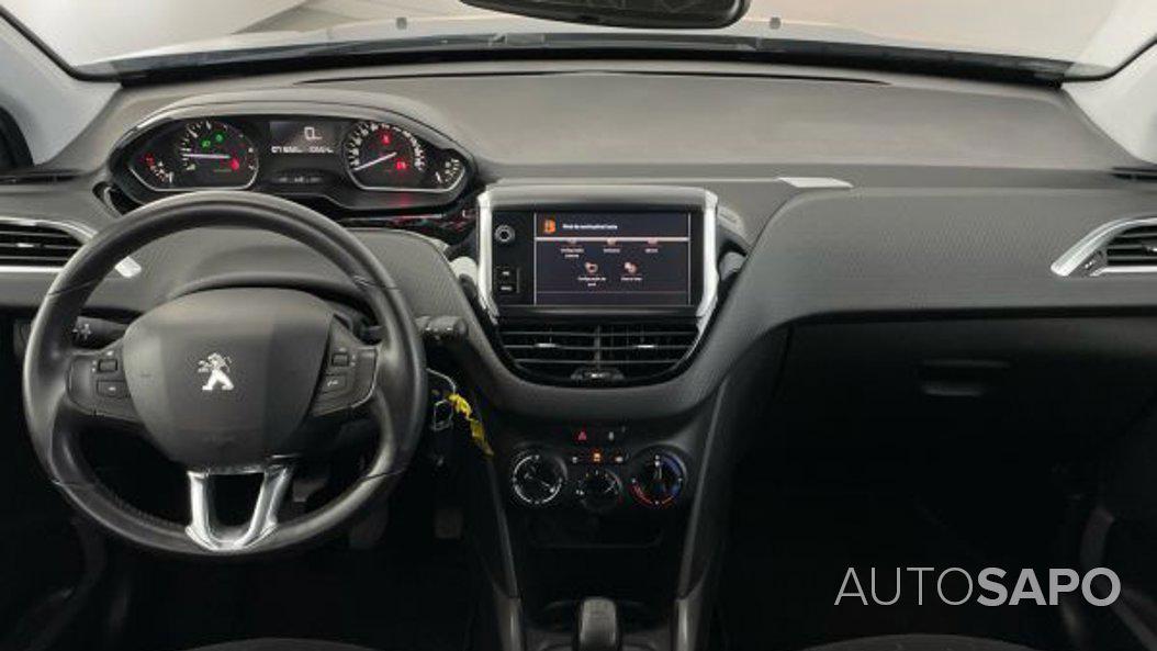 Peugeot 2008 1.2 PureTech Access de 2017