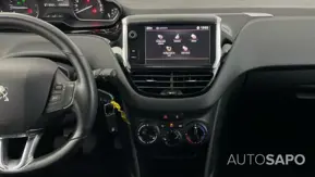 Peugeot 2008 1.2 PureTech Access de 2017