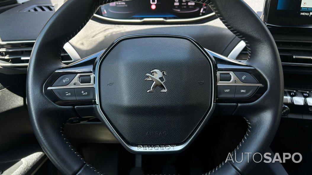 Peugeot 5008 de 2021