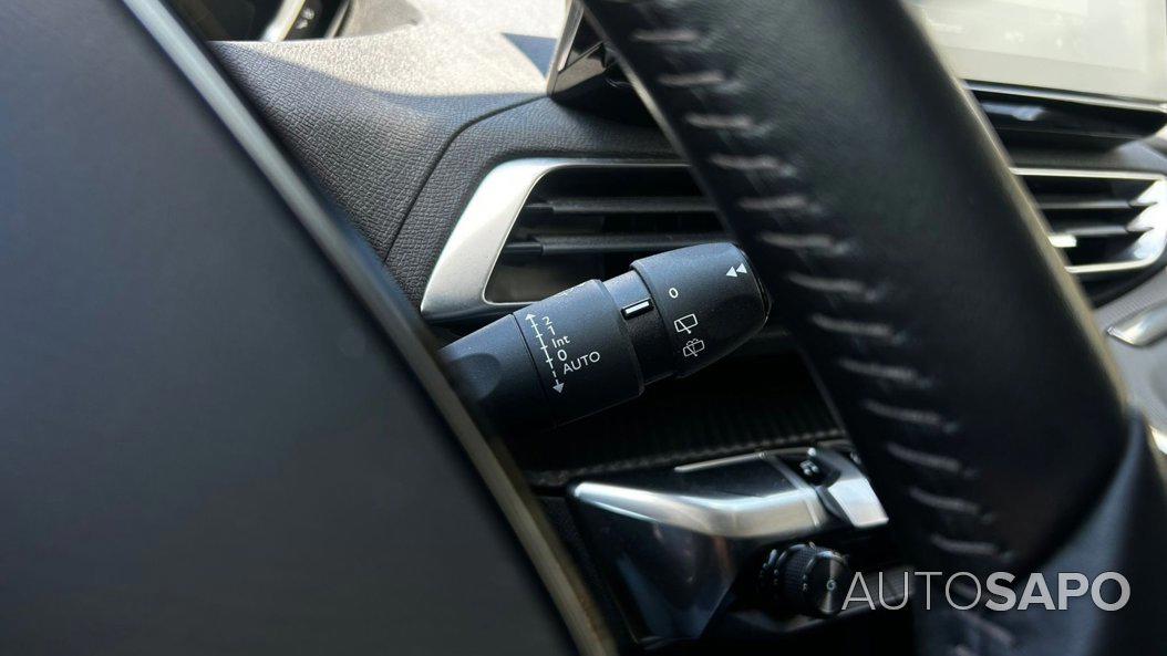 Peugeot 5008 de 2021