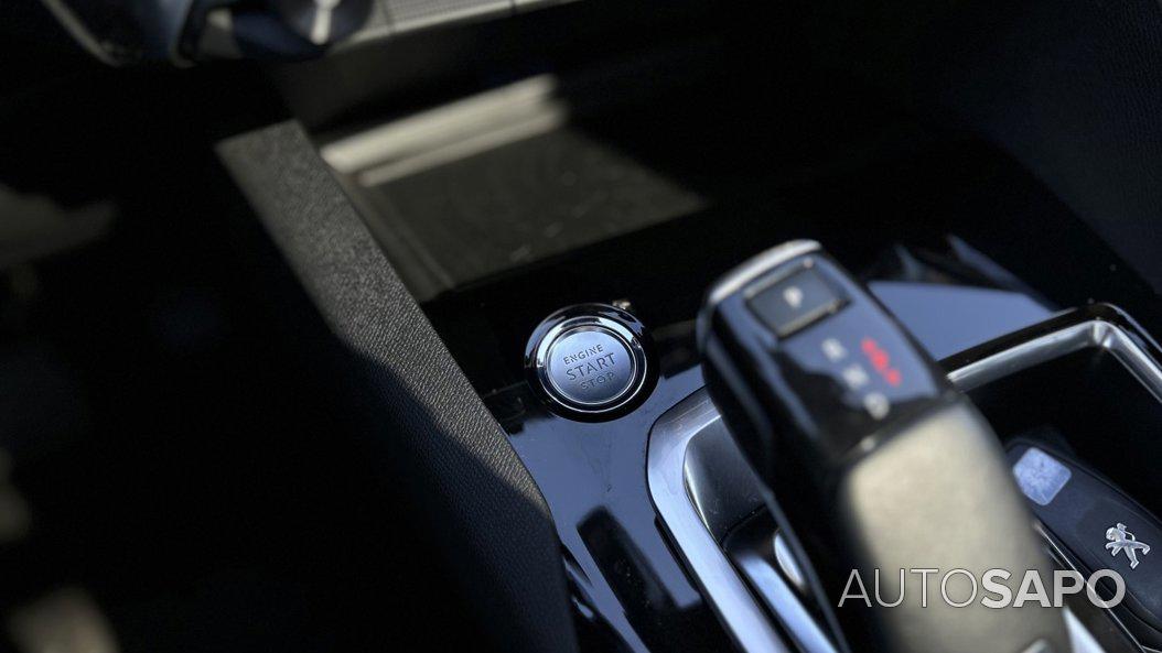 Peugeot 3008 1.2 PureTech Allure EAT8 de 2019