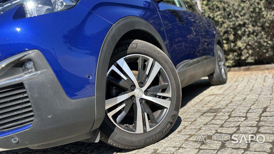Peugeot 3008 1.2 PureTech Allure EAT8 de 2019