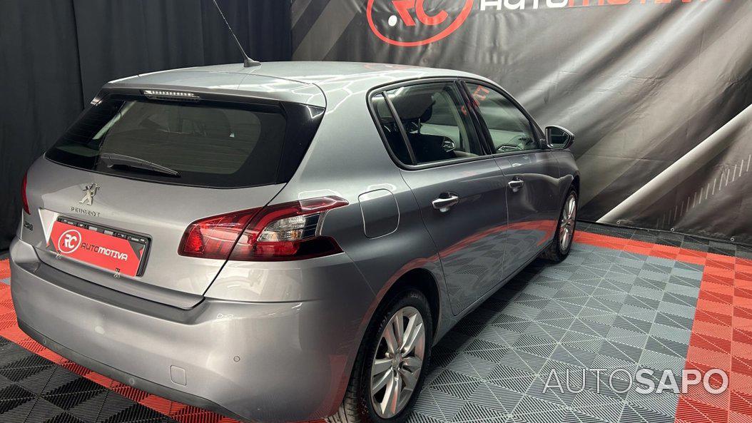 Peugeot 308 1.2 PureTech Active J17 de 2019