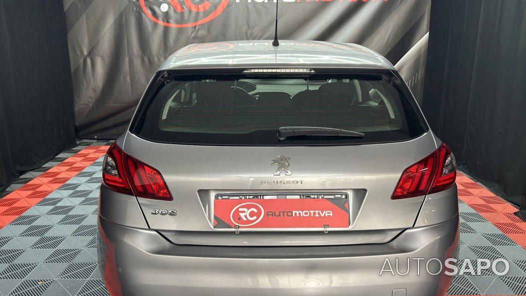 Peugeot 308 1.2 PureTech Active J17 de 2019