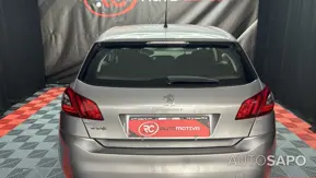 Peugeot 308 1.2 PureTech Active J17 de 2019