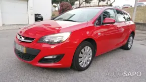Opel Astra J Sports Tourer de 2013