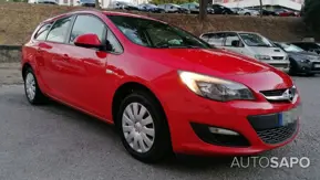 Opel Astra J Sports Tourer de 2013