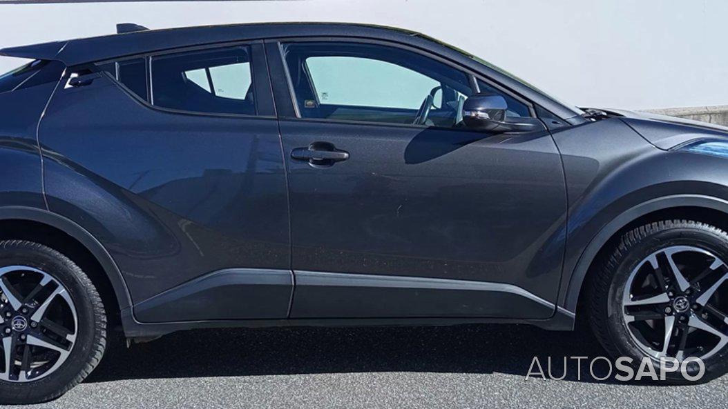 Toyota C-HR 1.8 HSD Comfort+Pack Style de 2022