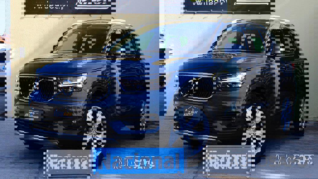 Volvo XC40 1.5 T2 Momentum Plus de 2021
