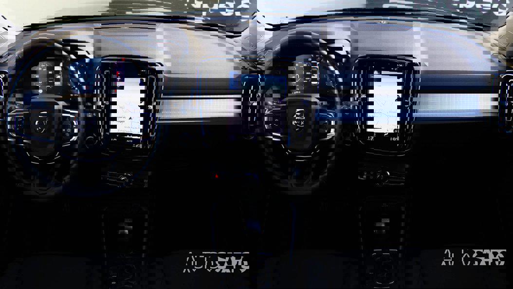 Volvo XC40 1.5 T2 Momentum Plus de 2021