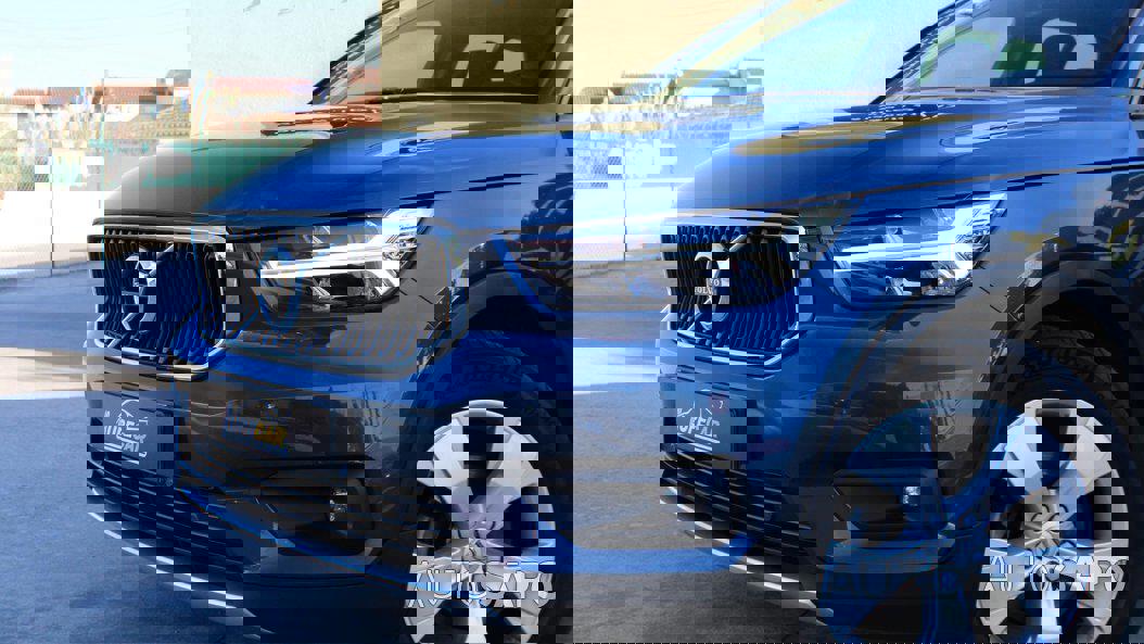 Volvo XC40 1.5 T2 Momentum Plus de 2021