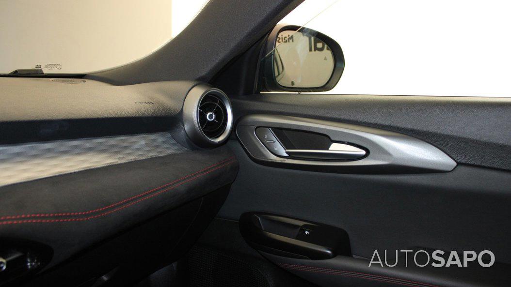 Alfa Romeo Tonale Plug-In Hybrid Q4 de 2023