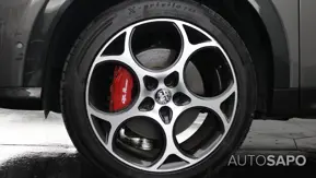 Alfa Romeo Tonale Plug-In Hybrid Q4 de 2023