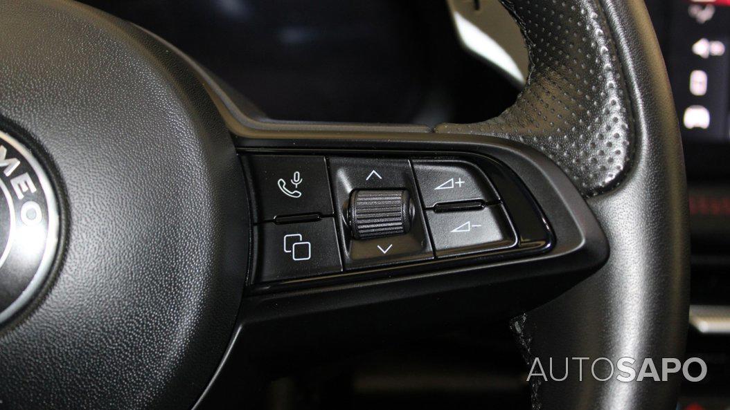 Alfa Romeo Tonale Plug-In Hybrid Q4 de 2023