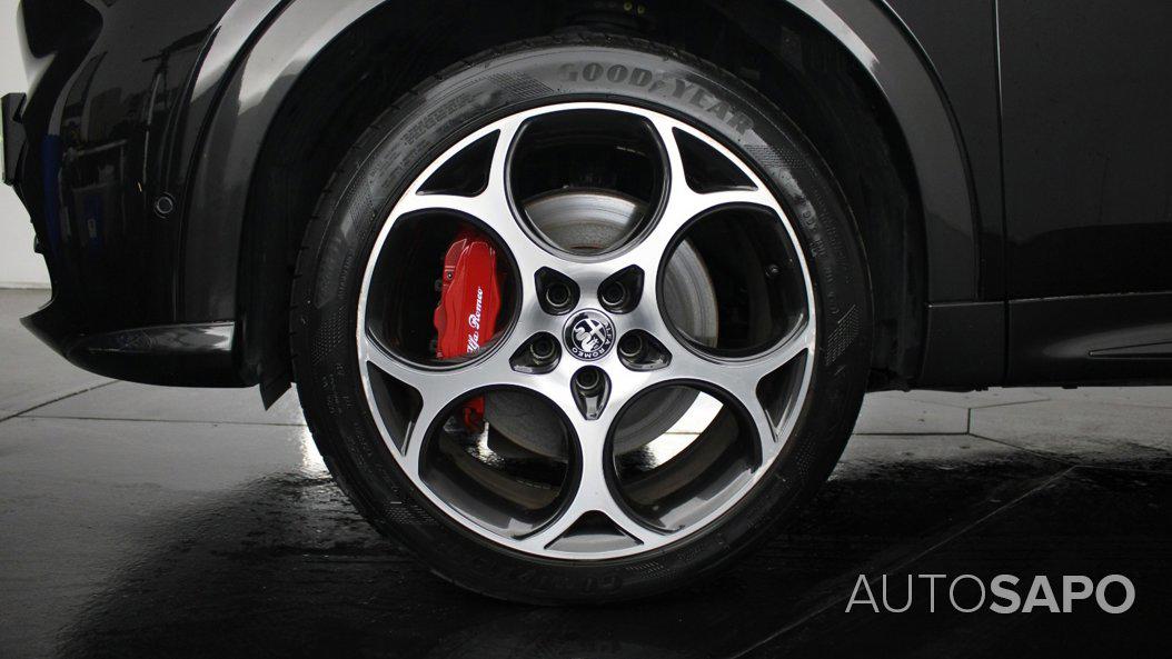 Alfa Romeo Tonale Plug-In Hybrid Q4 de 2023