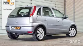 Opel Corsa de 2004