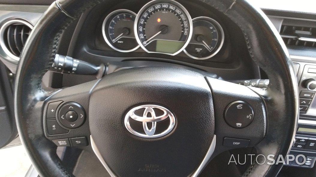 Toyota Auris 1.4 D-4D Comfort+Navi de 2014