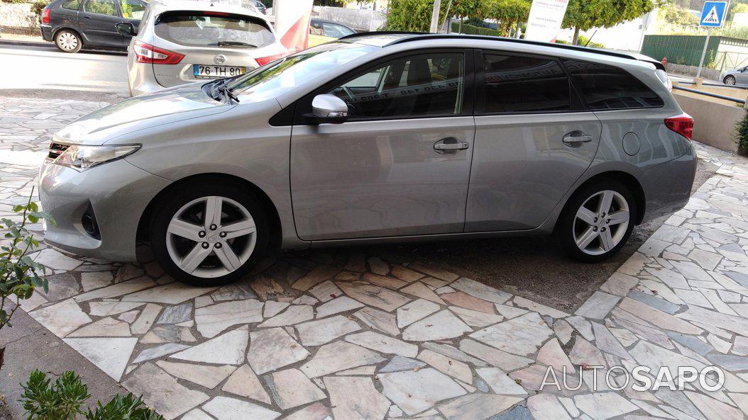Toyota Auris 1.4 D-4D Comfort+Navi de 2014