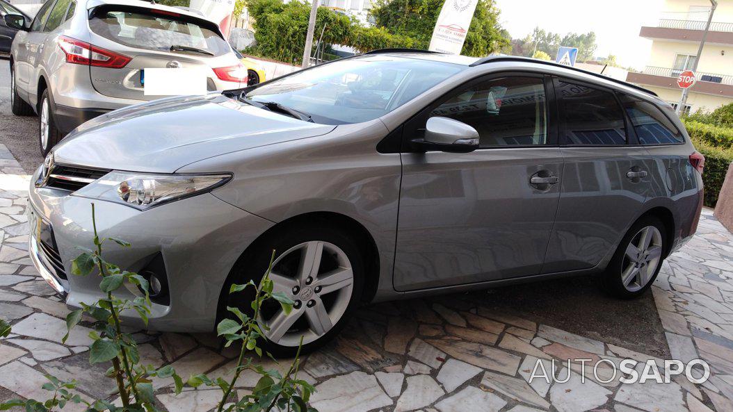 Toyota Auris 1.4 D-4D Comfort+Navi de 2014
