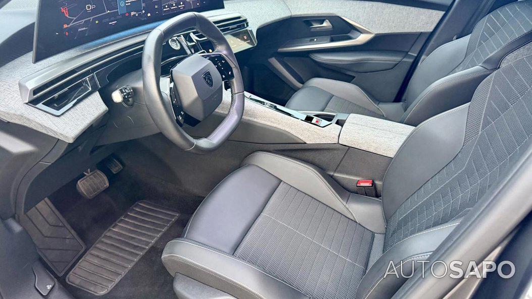 Peugeot 3008 1.6 Hybrid Allure Pack e-EAT8 de 2024