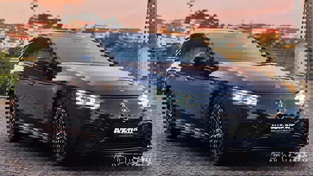 Mercedes-Benz EQE de 2024