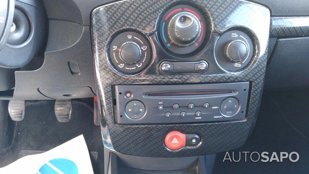 Renault Clio 1.5 dCi Confort Authentique de 2006