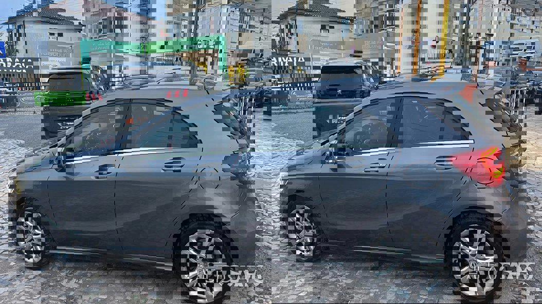 Mercedes-Benz Classe A 180 CDi B.E. Urban de 2013